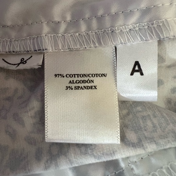 Ann Taylor White Floral & Paisley Print Shorts - Picture 13 of 14